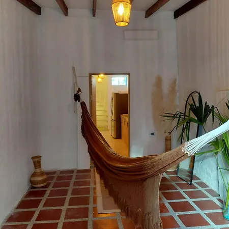 Oasis Colonial Apartment *